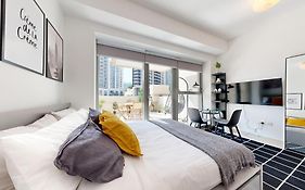 Studio In Best Part Of Downtown With Amazing Pool