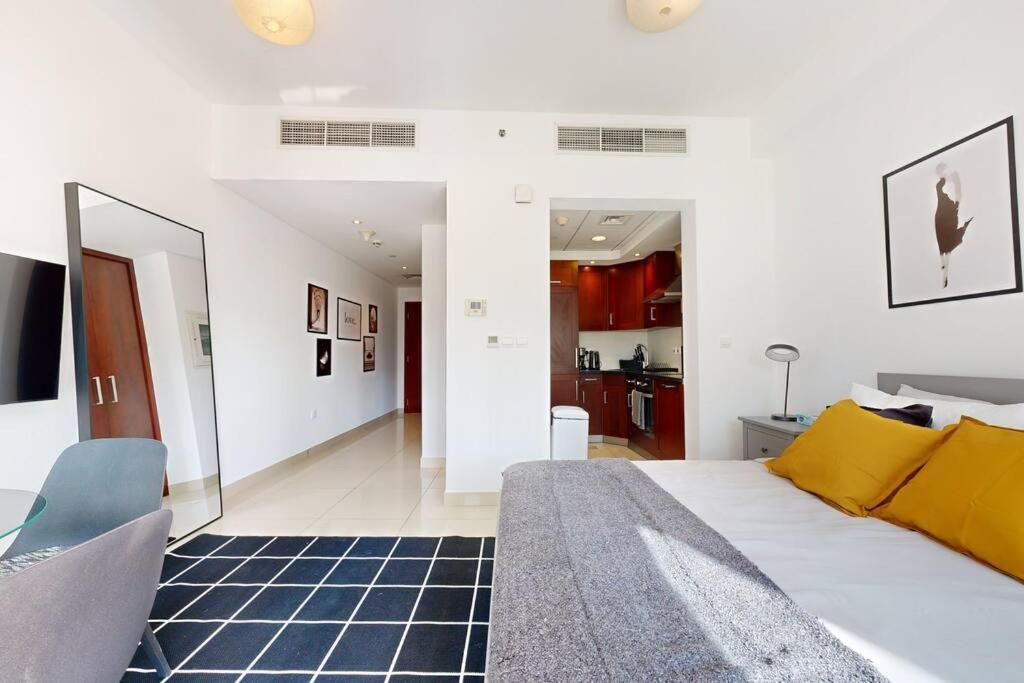 Studio In Best Part Of Downtown With Amazing Pool Dubai Buitenkant foto